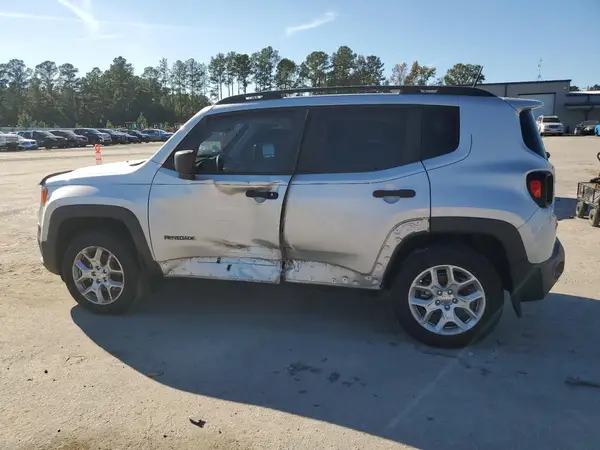 ZACCJBAB7JPJ21574 2018 JEEP RENEGADE - Image 2