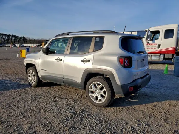 ZACCJBAB7JPJ31859 2018 JEEP RENEGADE - Image 2