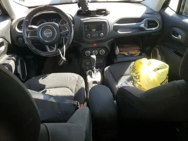 ZACCJBAB8HPG06612 2017 JEEP RENEGADE - Image 8