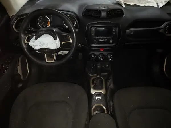 ZACCJBAB8HPG14001 2017 JEEP RENEGADE - Image 8