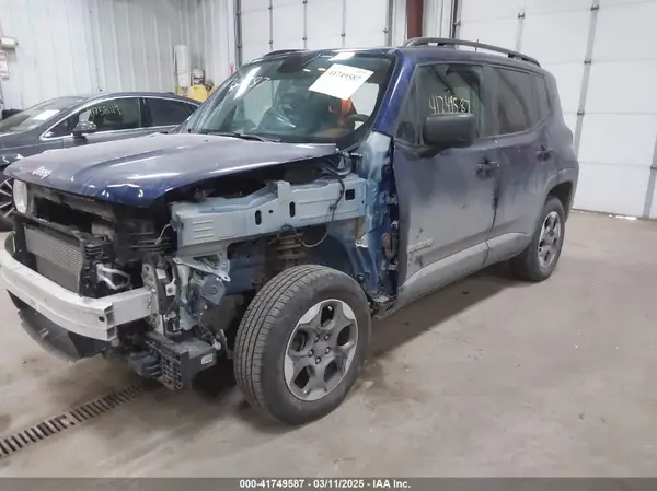 ZACCJBAB8JPG63818 2018 JEEP RENEGADE - Image 2