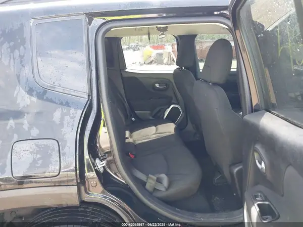ZACCJBAB8JPH31972 2018 JEEP RENEGADE - Image 8
