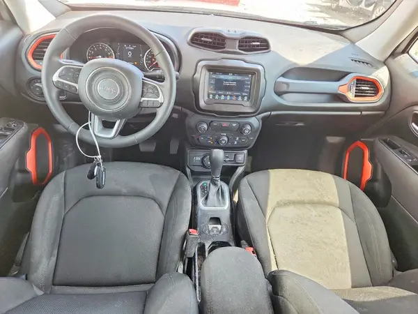 ZACCJBAB8JPH62347 2018 JEEP RENEGADE - Image 8