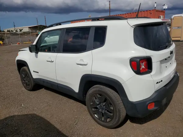ZACCJBAB8JPH65586 2018 JEEP RENEGADE - Image 2