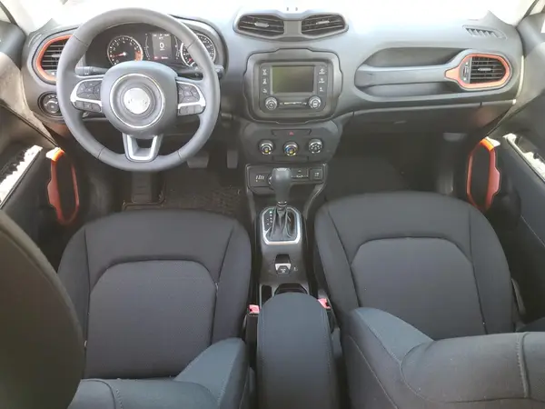 ZACCJBAB8JPH65586 2018 JEEP RENEGADE - Image 8