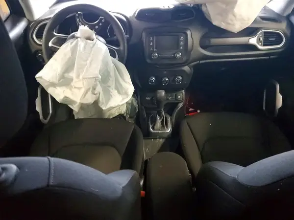 ZACCJBAB8JPH88057 2018 JEEP RENEGADE - Image 8