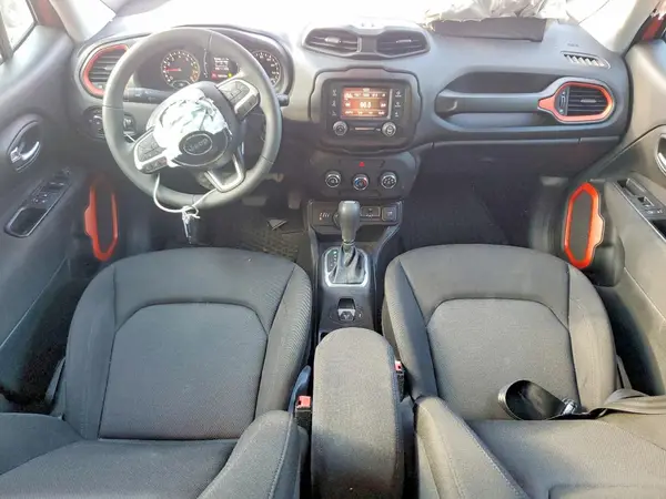ZACCJBAB8JPH92688 2018 JEEP RENEGADE - Image 8