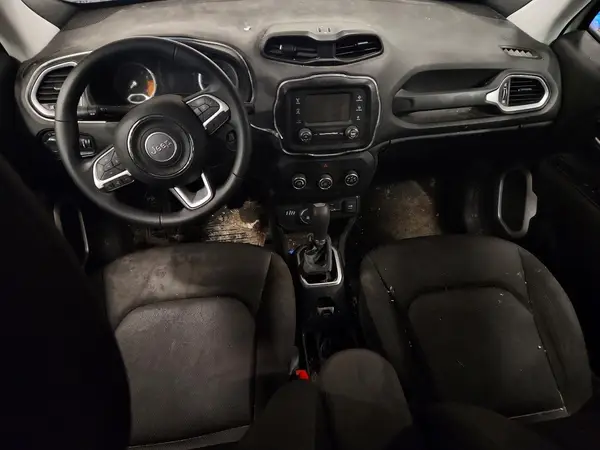 ZACCJBAB8JPJ00975 2018 JEEP RENEGADE - Image 8