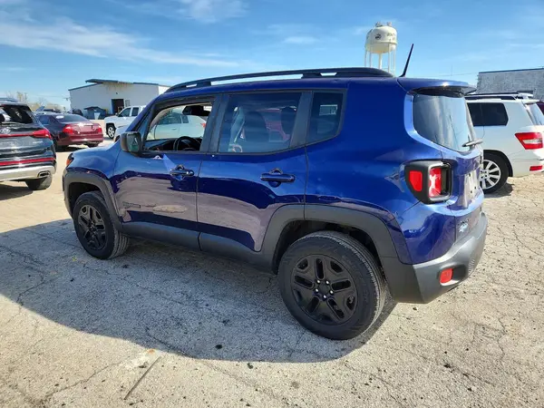ZACCJBAB8JPJ02239 2018 JEEP RENEGADE - Image 2