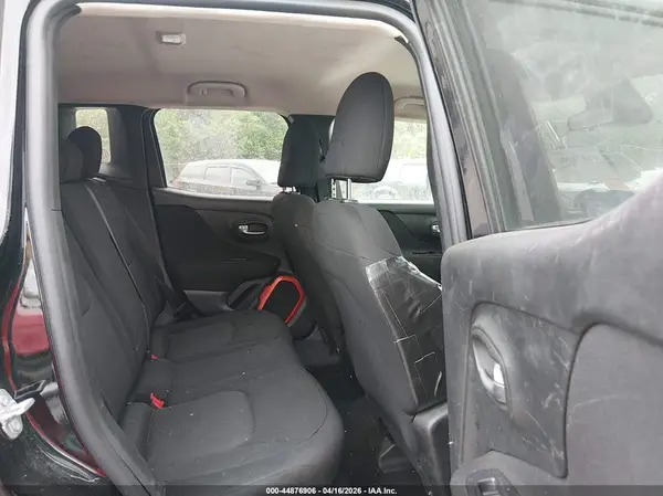 ZACCJBAB8JPJ07425 2018 JEEP RENEGADE - Image 8