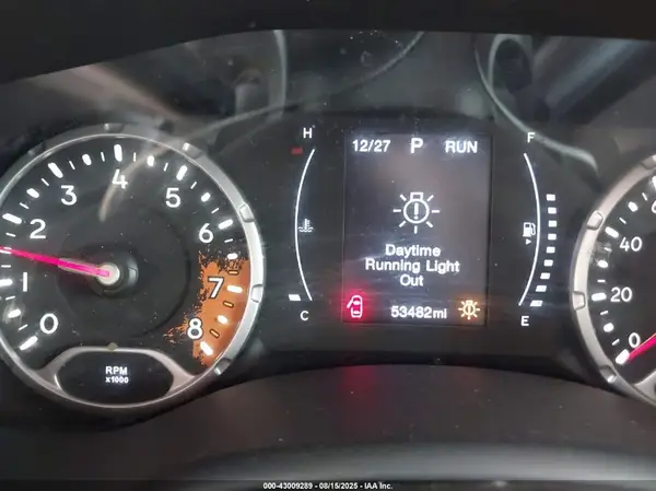 2018 JEEP RENEGADE auction photo 7