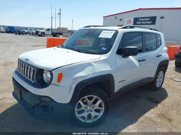 ZACCJBAB8JPJ52686 2018 JEEP RENEGADE - Image 2