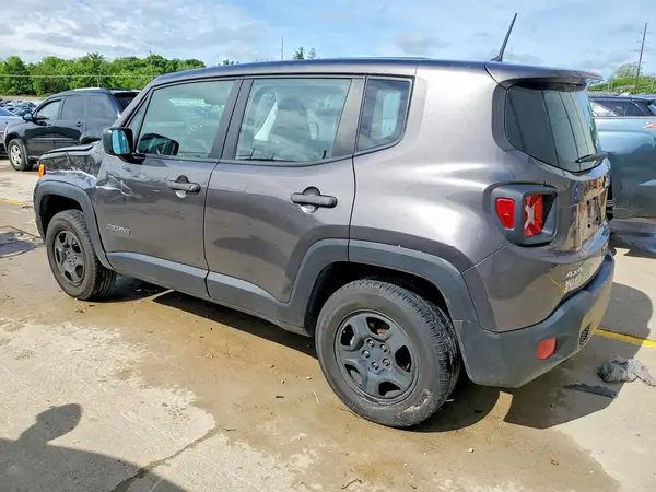 ZACCJBAB8JPJ70721 2018 JEEP RENEGADE - Image 2