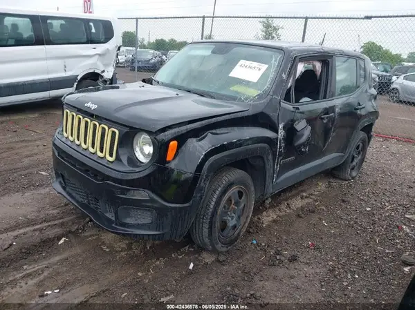 ZACCJBAB9HPF85169 2017 JEEP RENEGADE - Image 2