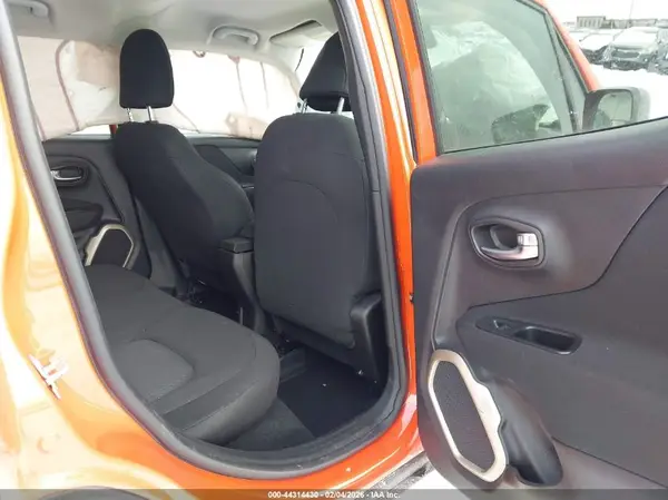 ZACCJBAB9HPF90419 2017 JEEP RENEGADE - Image 8