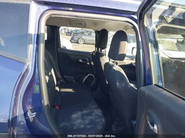 ZACCJBAB9HPF92185 2017 JEEP RENEGADE - Image 8