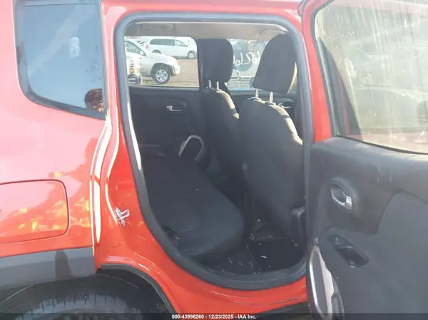 ZACCJBAB9HPG11088 2017 JEEP RENEGADE - Image 8