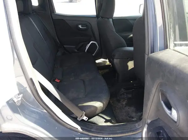 ZACCJBAB9JPH06160 2018 JEEP RENEGADE - Image 8