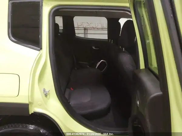 ZACCJBAB9JPH06823 2018 JEEP RENEGADE - Image 8