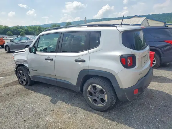 ZACCJBAB9JPH18566 2018 JEEP RENEGADE - Image 2