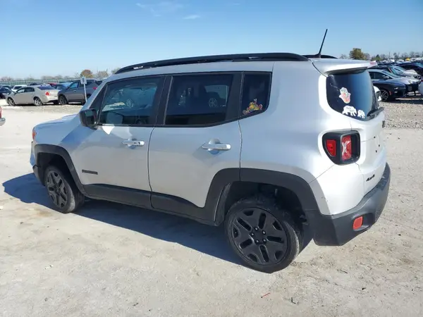 ZACCJBAB9JPH37859 2018 JEEP RENEGADE - Image 2