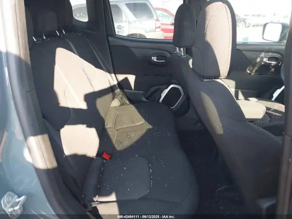ZACCJBAB9JPH46173 2018 JEEP RENEGADE - Image 8