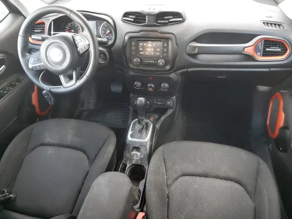 ZACCJBAB9JPH64124 2018 JEEP RENEGADE - Image 8
