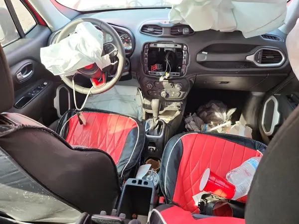 ZACCJBAB9JPH76287 2018 JEEP RENEGADE - Image 8