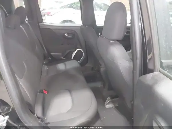 ZACCJBAB9JPH99200 2018 JEEP RENEGADE - Image 8