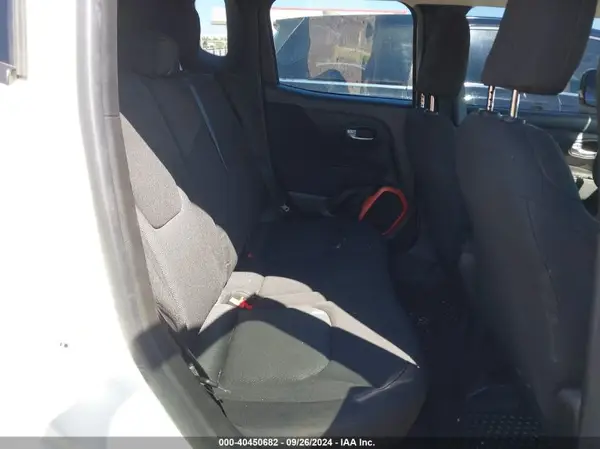 ZACCJBAB9JPH99214 2018 JEEP RENEGADE - Image 8