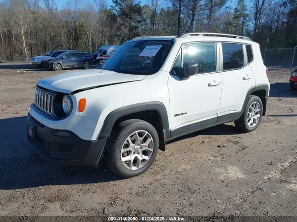 ZACCJBAB9JPJ33872 2018 JEEP RENEGADE - Image 2