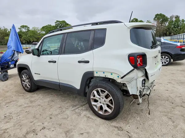 ZACCJBAB9JPJ52227 2018 JEEP RENEGADE - Image 2
