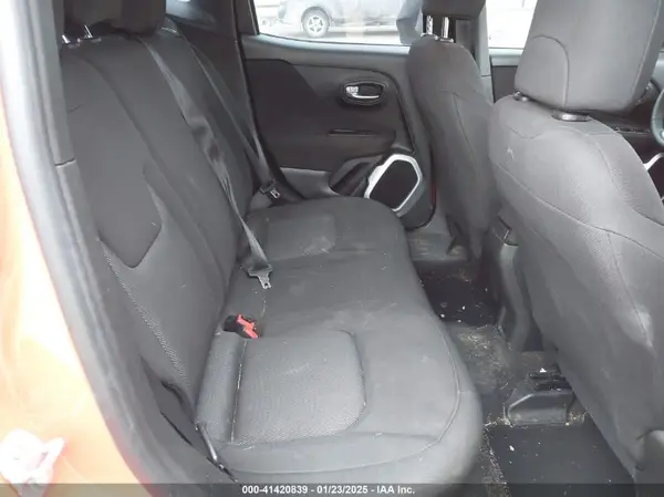 ZACCJBAB9JPJ56911 2018 JEEP RENEGADE - Image 8