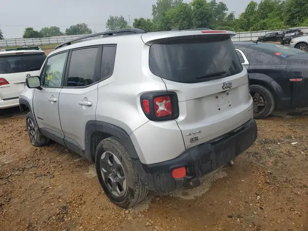 ZACCJBABXHPG15103 2017 JEEP RENEGADE - Image 2