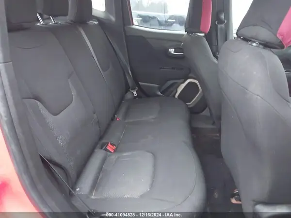 ZACCJBABXHPG20785 2017 JEEP RENEGADE - Image 8
