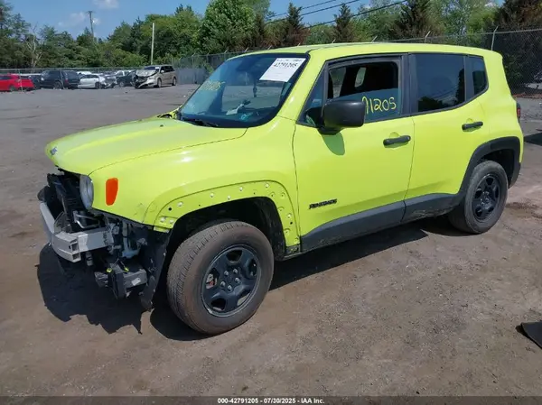 ZACCJBABXHPG29700 2017 JEEP RENEGADE - Image 2