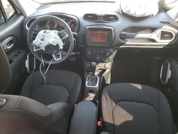 ZACCJBABXJPH03266 2018 JEEP RENEGADE - Image 8