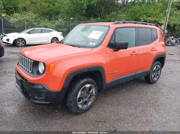 ZACCJBABXJPH03302 2018 JEEP RENEGADE - Image 2