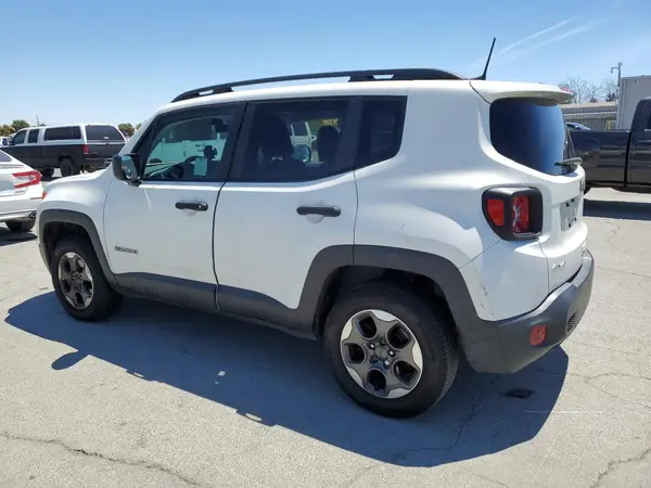ZACCJBABXJPH51611 2018 JEEP RENEGADE - Image 2