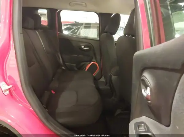 ZACCJBABXJPH67405 2018 JEEP RENEGADE - Image 8