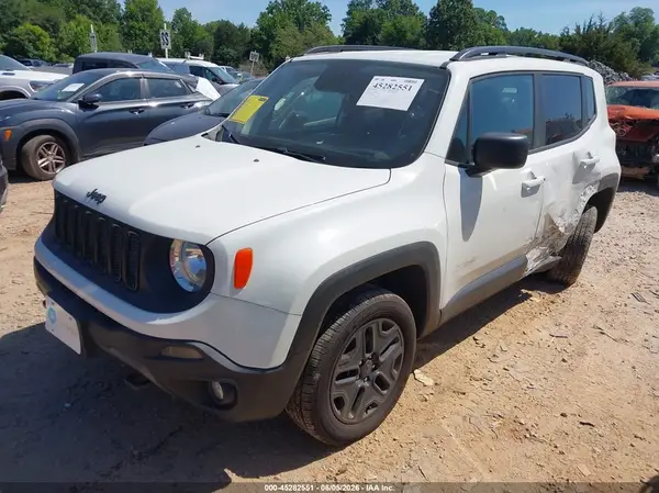 ZACCJBABXJPH71891 2018 JEEP RENEGADE - Image 2