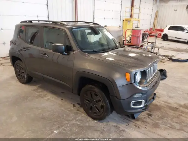ZACCJBABXJPH72202 2018 JEEP RENEGADE - Image 1