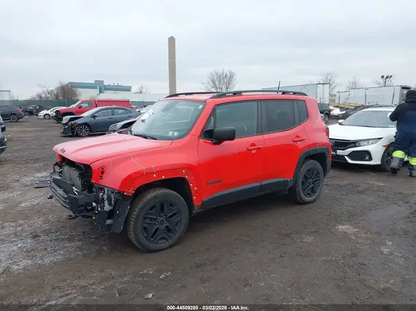 ZACCJBABXJPH84219 2018 JEEP RENEGADE - Image 2