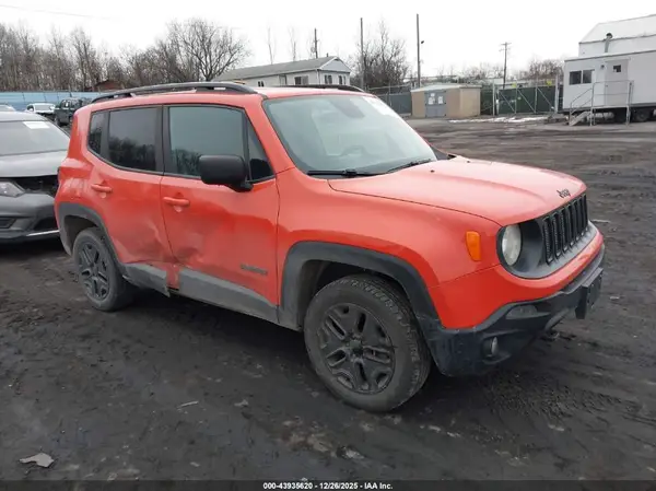 ZACCJBABXJPJ11069 2018 JEEP RENEGADE - Image 1