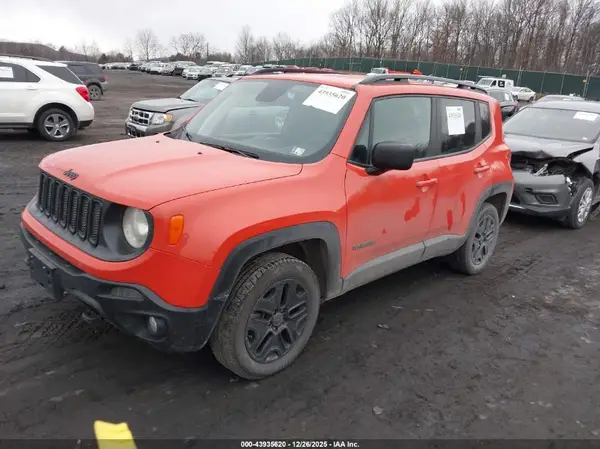 ZACCJBABXJPJ11069 2018 JEEP RENEGADE - Image 2