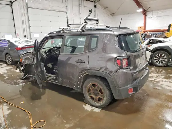 ZACCJBAH1JPJ05682 2018 JEEP RENEGADE - Image 2