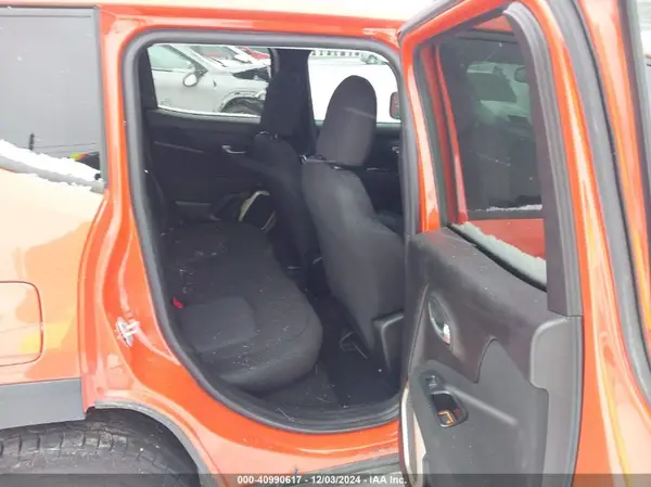 ZACCJBAH2HPF73837 2017 JEEP RENEGADE - Image 8