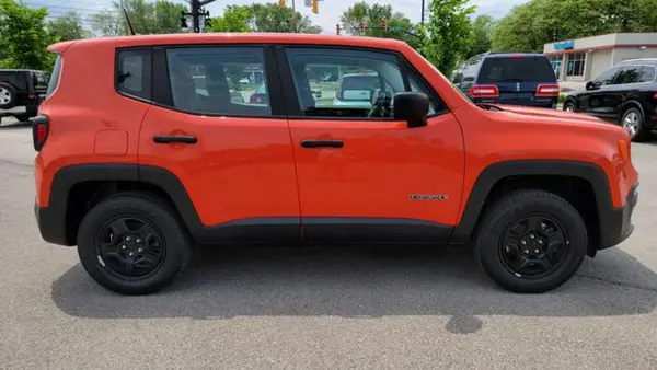 ZACCJBAH3HPG14475 2017 JEEP RENEGADE - Image 2
