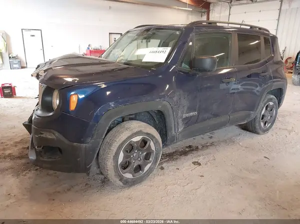 ZACCJBAH8HPG30252 2017 JEEP RENEGADE - Image 2
