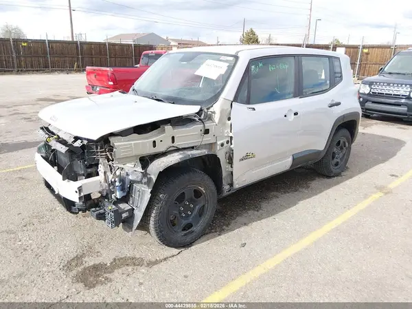 ZACCJBAH9HPF87475 2017 JEEP RENEGADE - Image 2